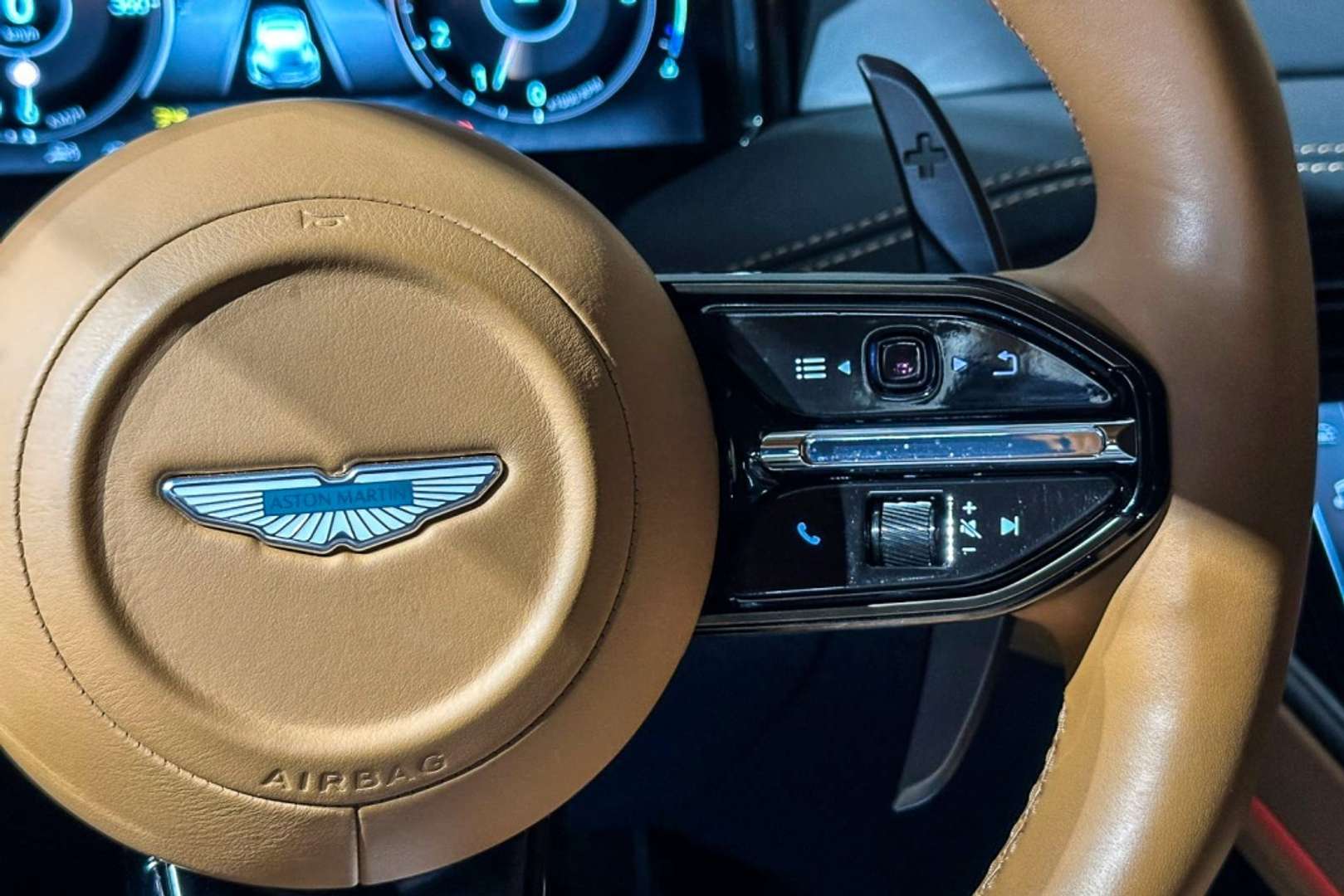 Aston Martin DB12 4.0 V8 - 2025 - Joinsteer - #25