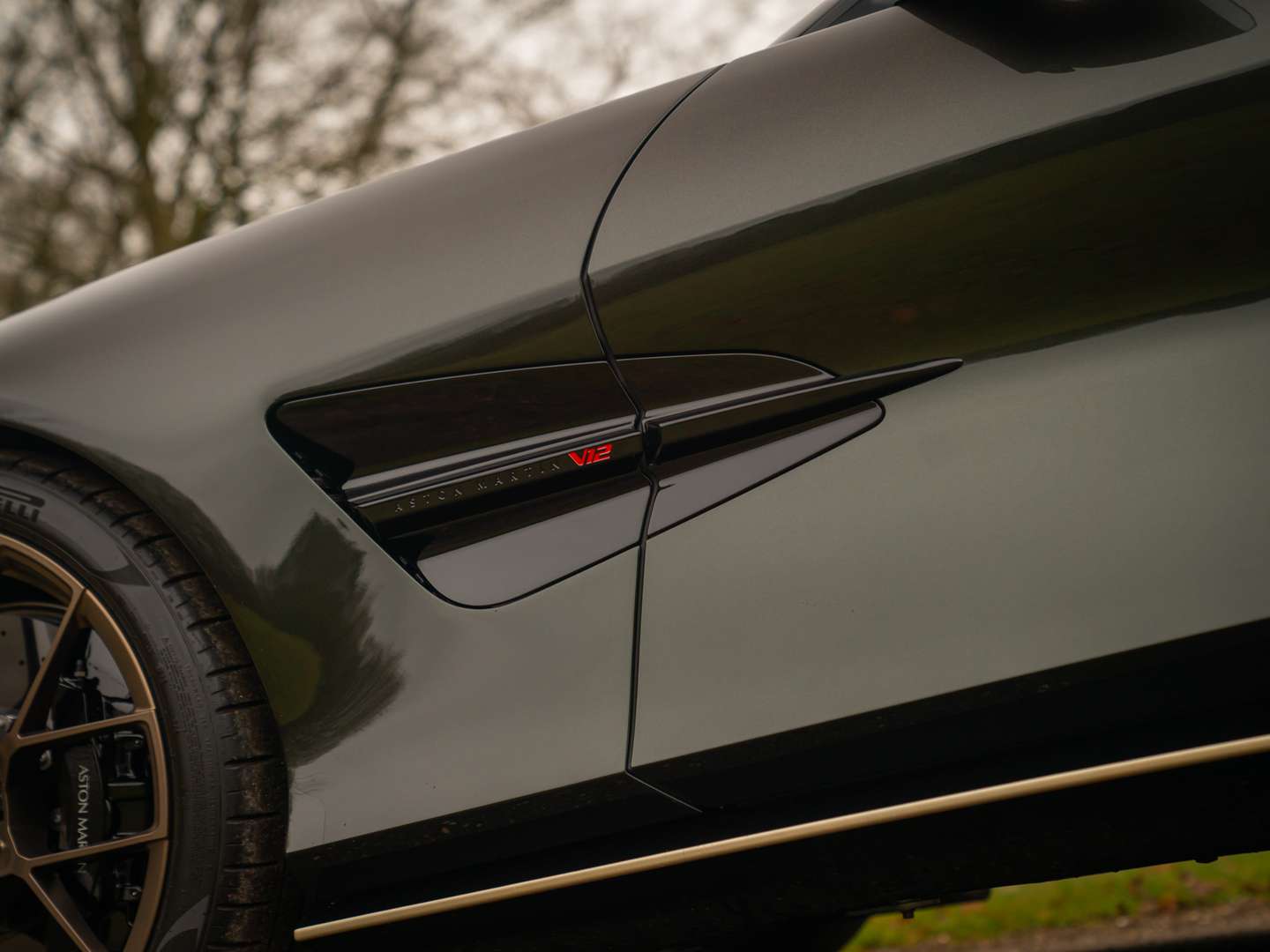 Aston Martin Vanquish - 2025 - Joinsteer - #23