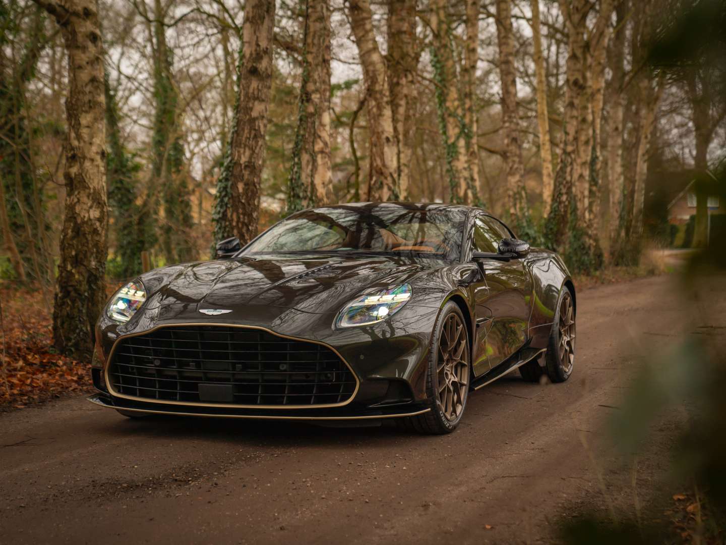 Aston Martin Vanquish - 2025 - Joinsteer - #25