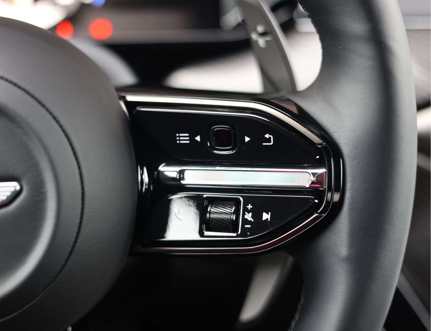 Aston Martin Vantage 4.0 V8 - 2025 - Joinsteer - #32