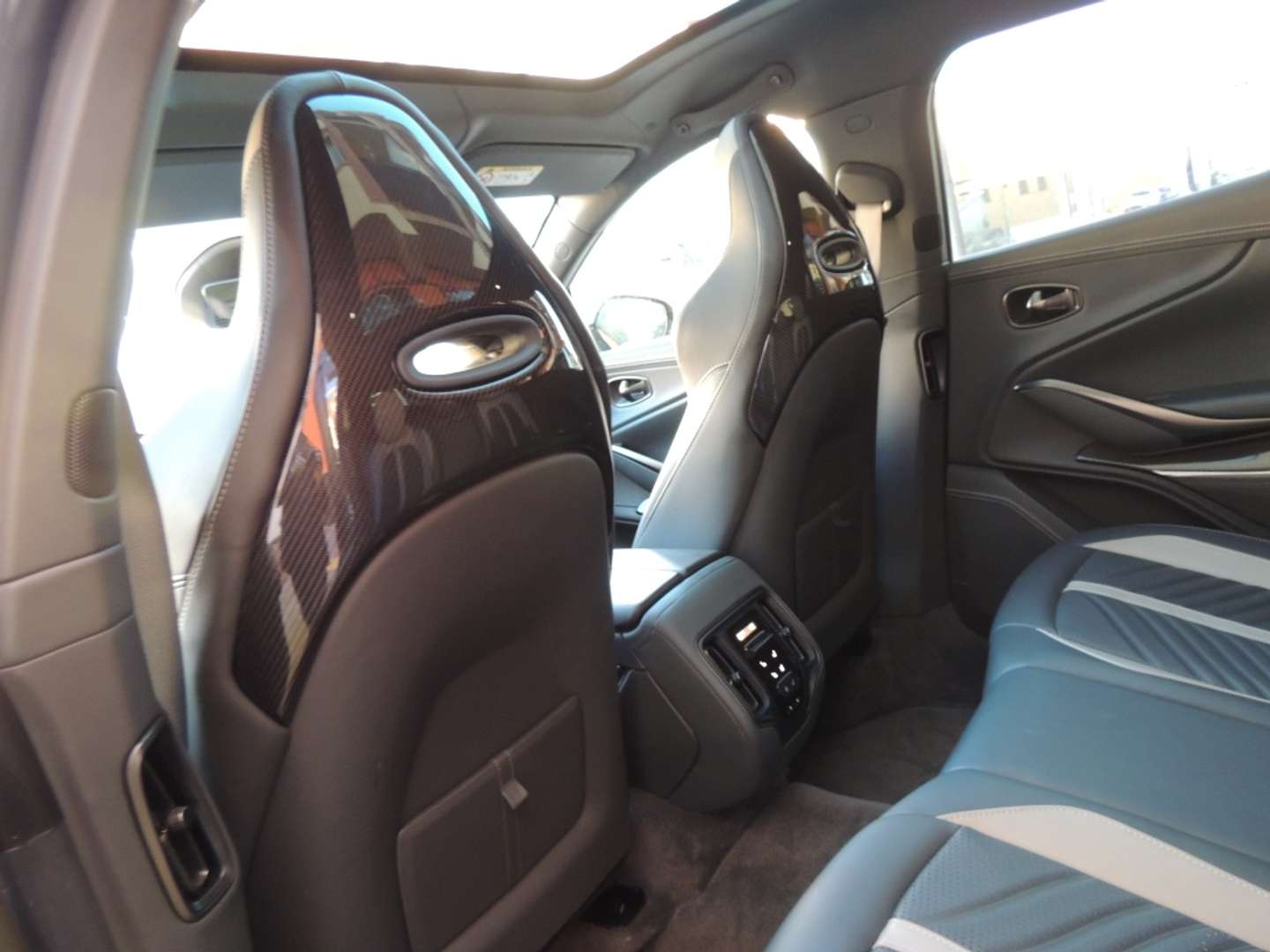 Aston Martin DBX 707 - 2023 - Joinsteer - #31