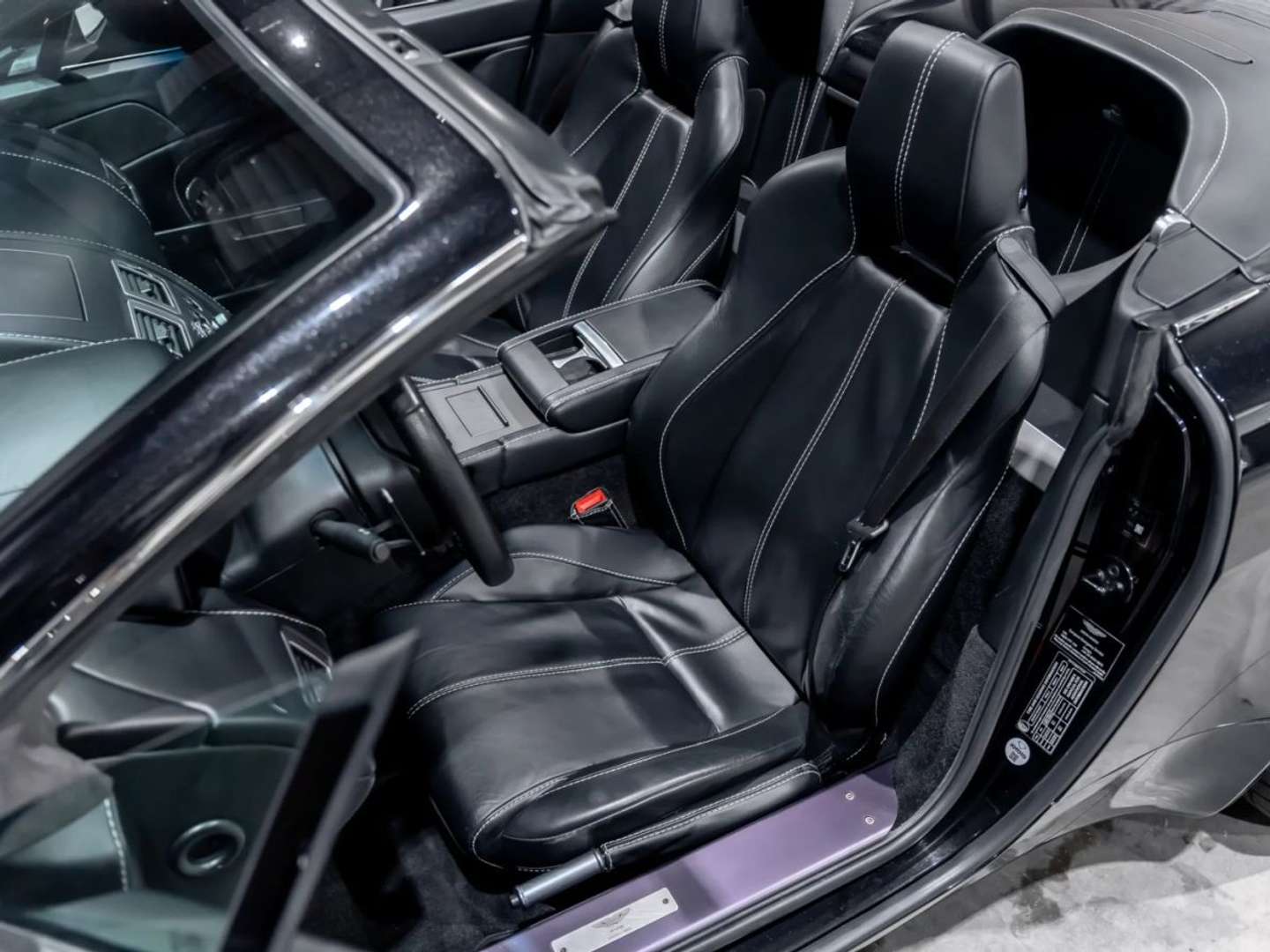 Aston Martin V8 Roadster 4.7l Sportshift - 2009 - Joinsteer - #42