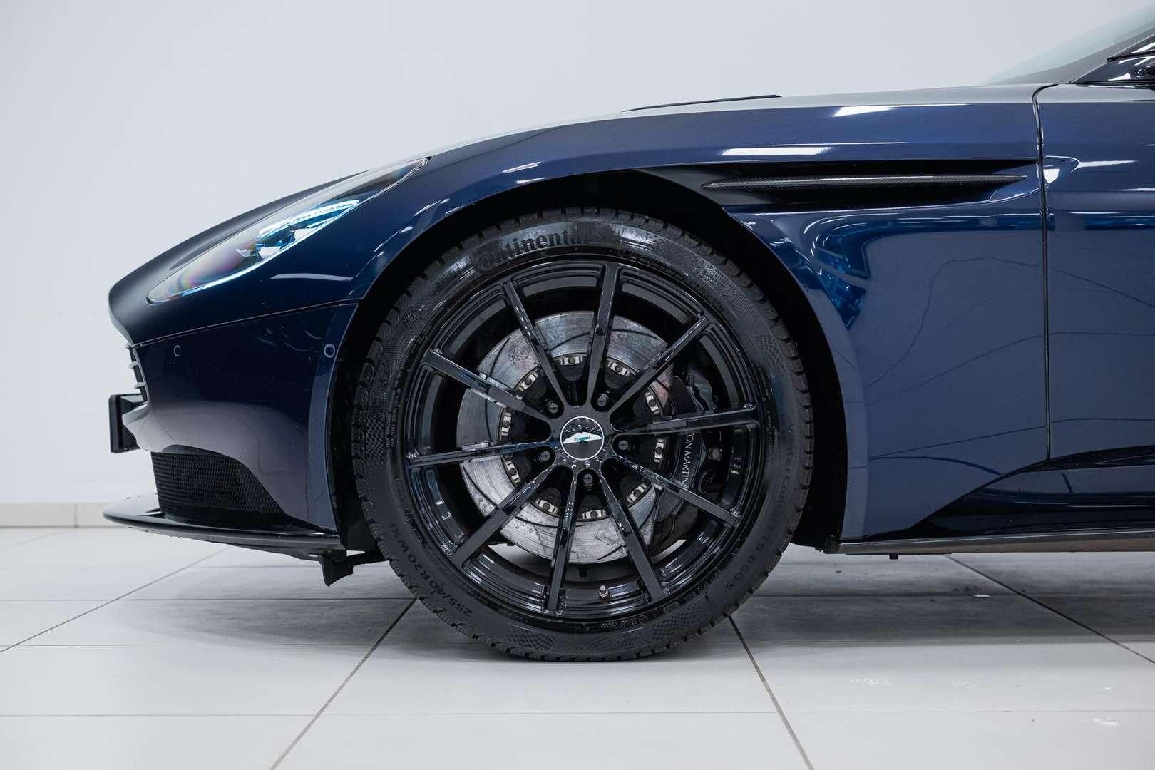 Aston Martin DB11 AMR Coupe V12 - 2018 - Joinsteer - #10