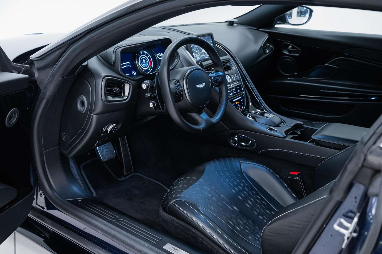 Aston Martin DB11 AMR Coupe V12 - 2018 - Joinsteer - #11