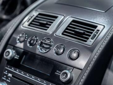 Aston Martin V8 Roadster 4.7l Sportshift — photo 49
