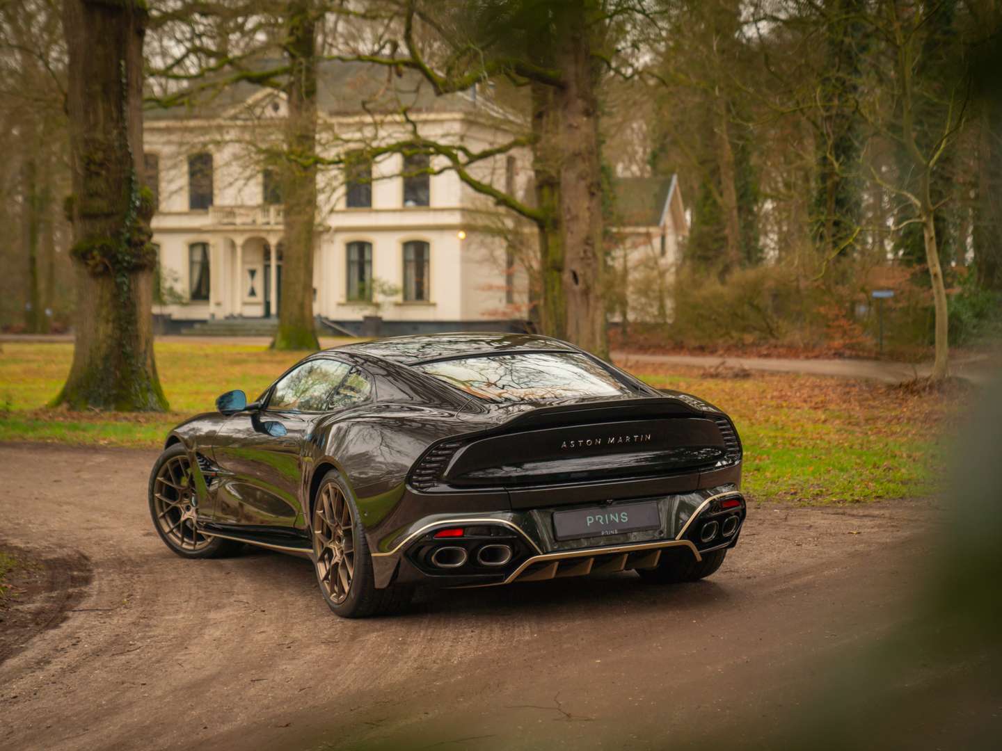 Aston Martin Vanquish - 2025 - Joinsteer - #36