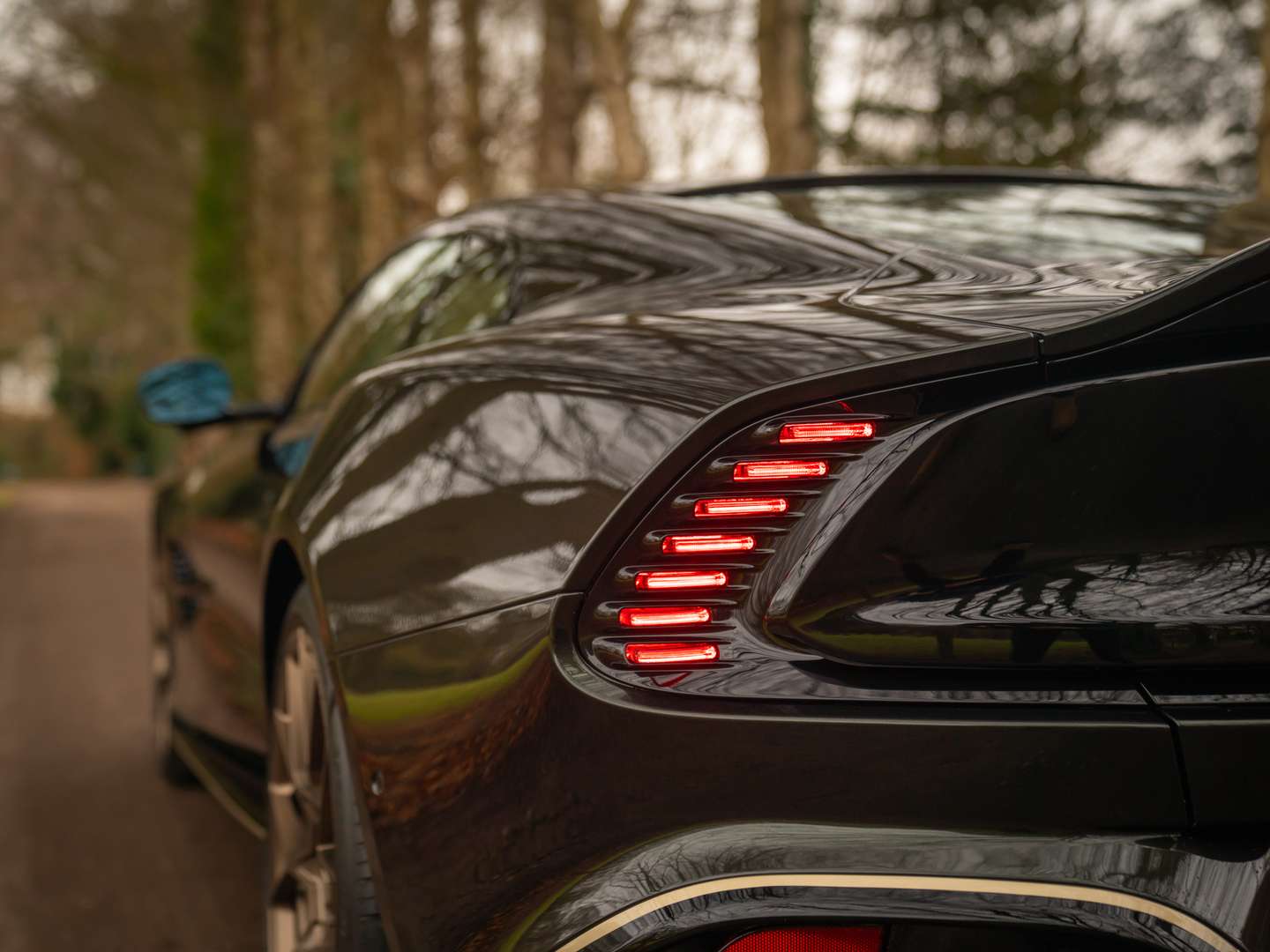 Aston Martin Vanquish - 2025 - Joinsteer - #39