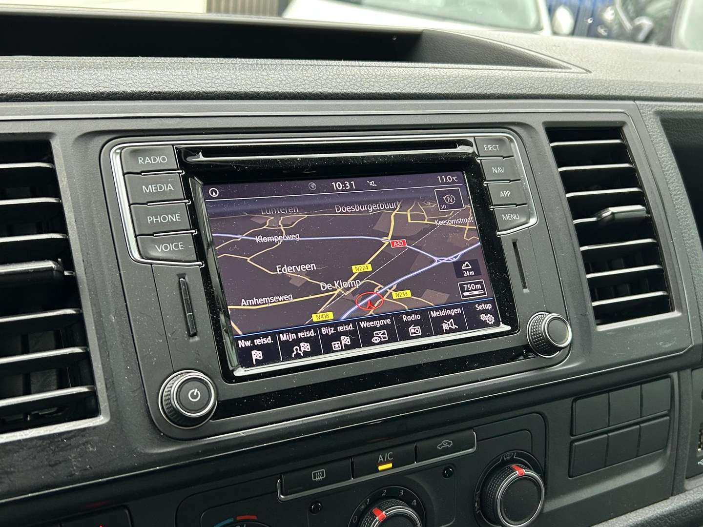 Volkswagen Transporter TDI Comfortline Plus - 2019 - Joinsteer - #10