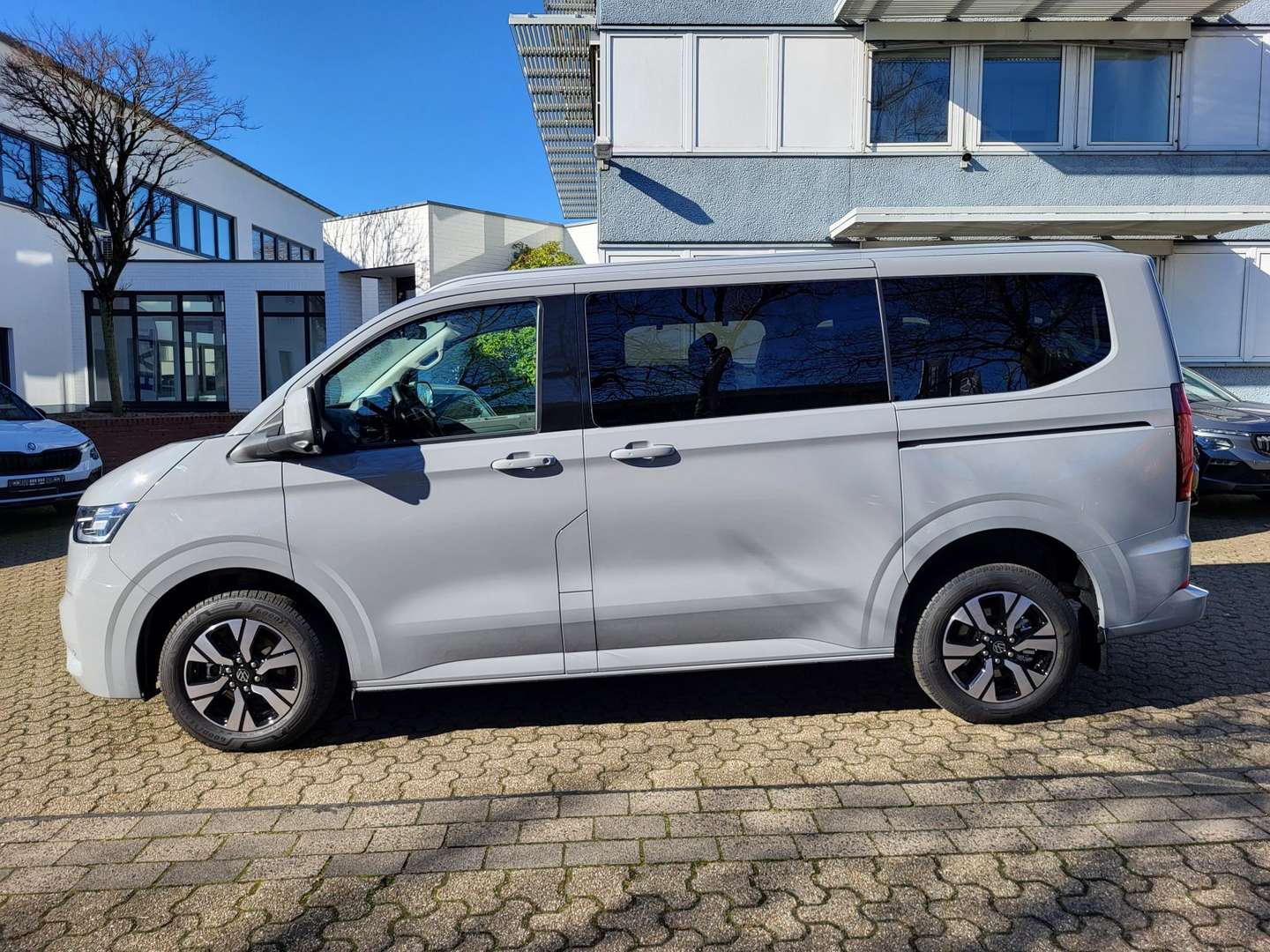 Volkswagen Multivan TDI Style - 2026 - Joinsteer - #2