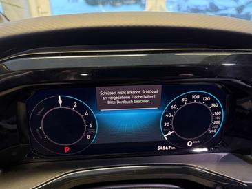 Volkswagen Multivan EHybrid Lang — photo 10