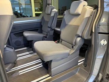 Volkswagen Multivan EHybrid Lang — photo 13
