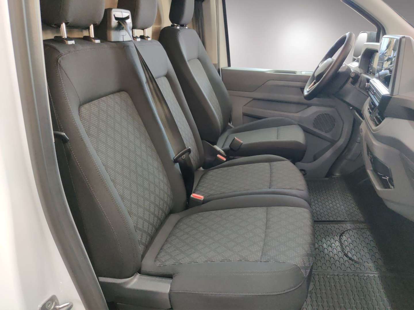 Volkswagen Transporter Kasten TDI - 2025 - Joinsteer - #12