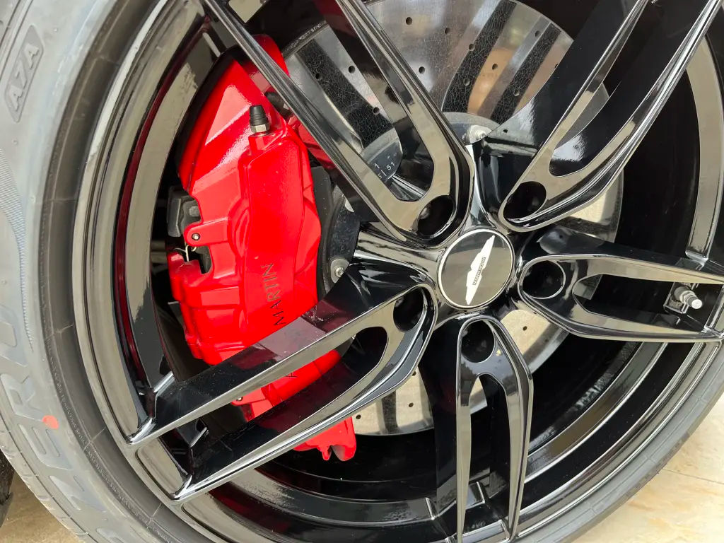 Aston Martin DBS (2018-24) DBS Superleggera Coupe 5.2 - 2021 - Joinsteer - #15