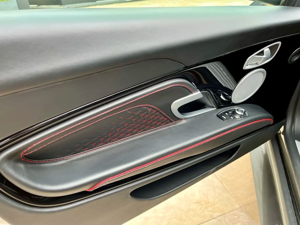 Aston Martin DBS (2018-24) DBS Superleggera Coupe 5.2 - 2021 - Joinsteer - #16