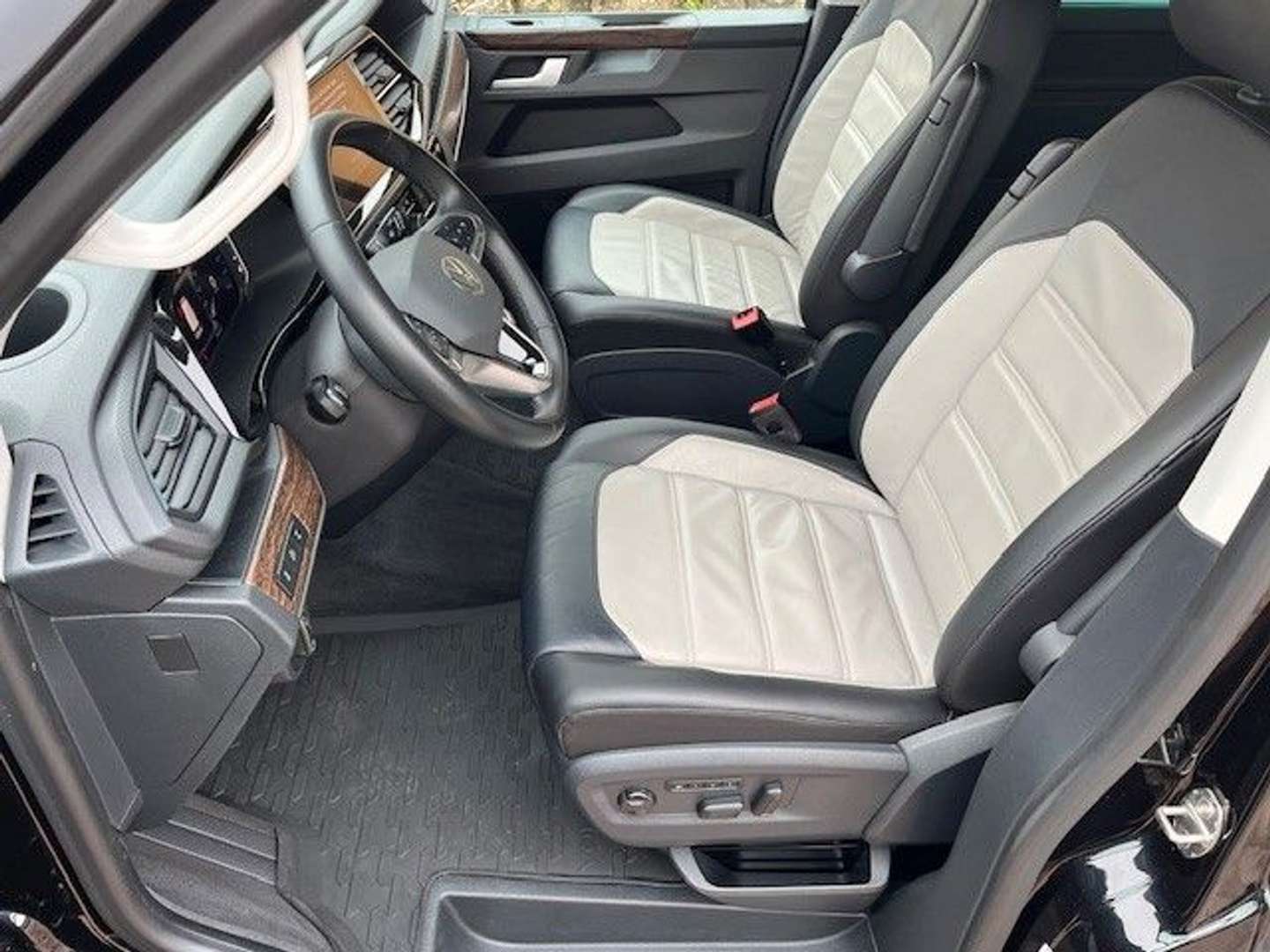 Volkswagen Multivan 4Motion Highline - 2022 - Joinsteer - #8