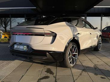 Lotus Eletre 450 S 4WD — photo 4