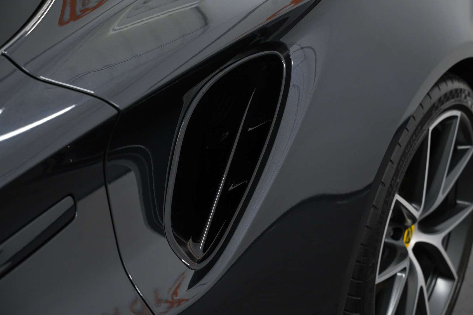 Lotus Emira V6 First Edition - 2024 - Joinsteer - #9