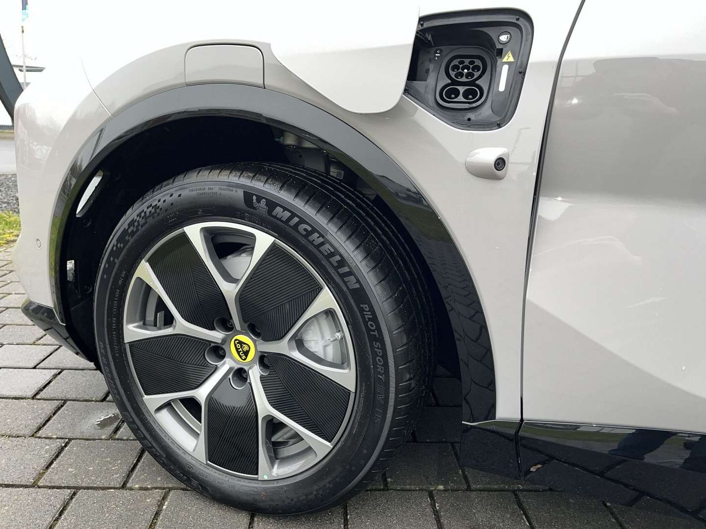 Lotus Eletre - 2025 - Joinsteer - #7