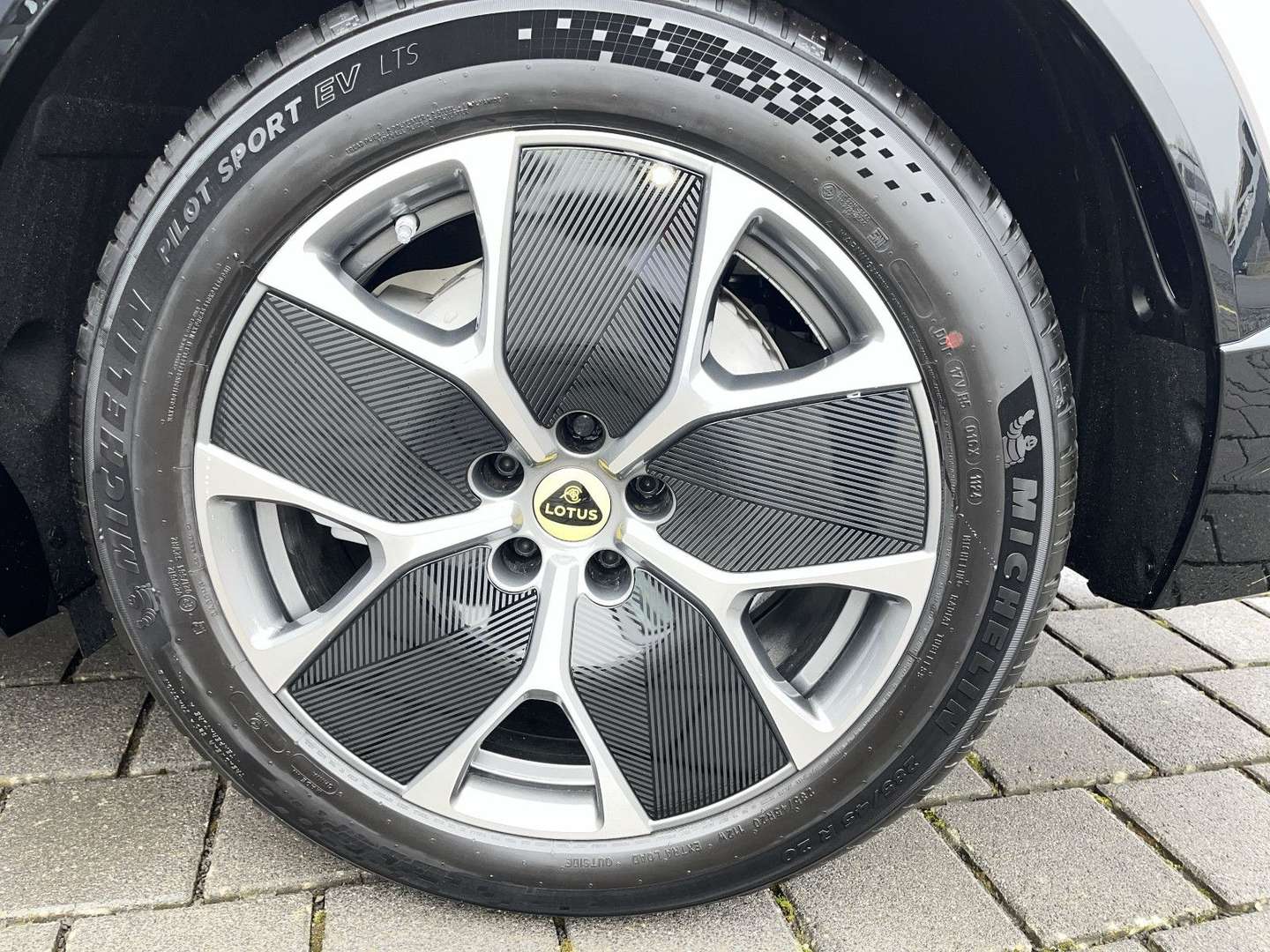 Lotus Eletre - 2025 - Joinsteer - #23