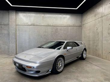 Lotus Esprit V8 — photo 4