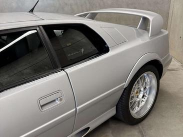 Lotus Esprit V8 — photo 10
