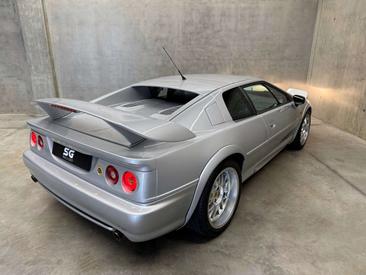 Lotus Esprit V8 — photo 15
