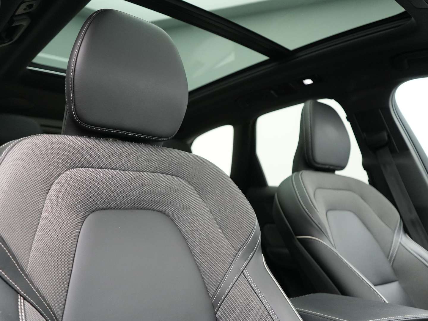 Volvo XC60 T6 Recharge Ultimate - 2023 - Joinsteer - #4