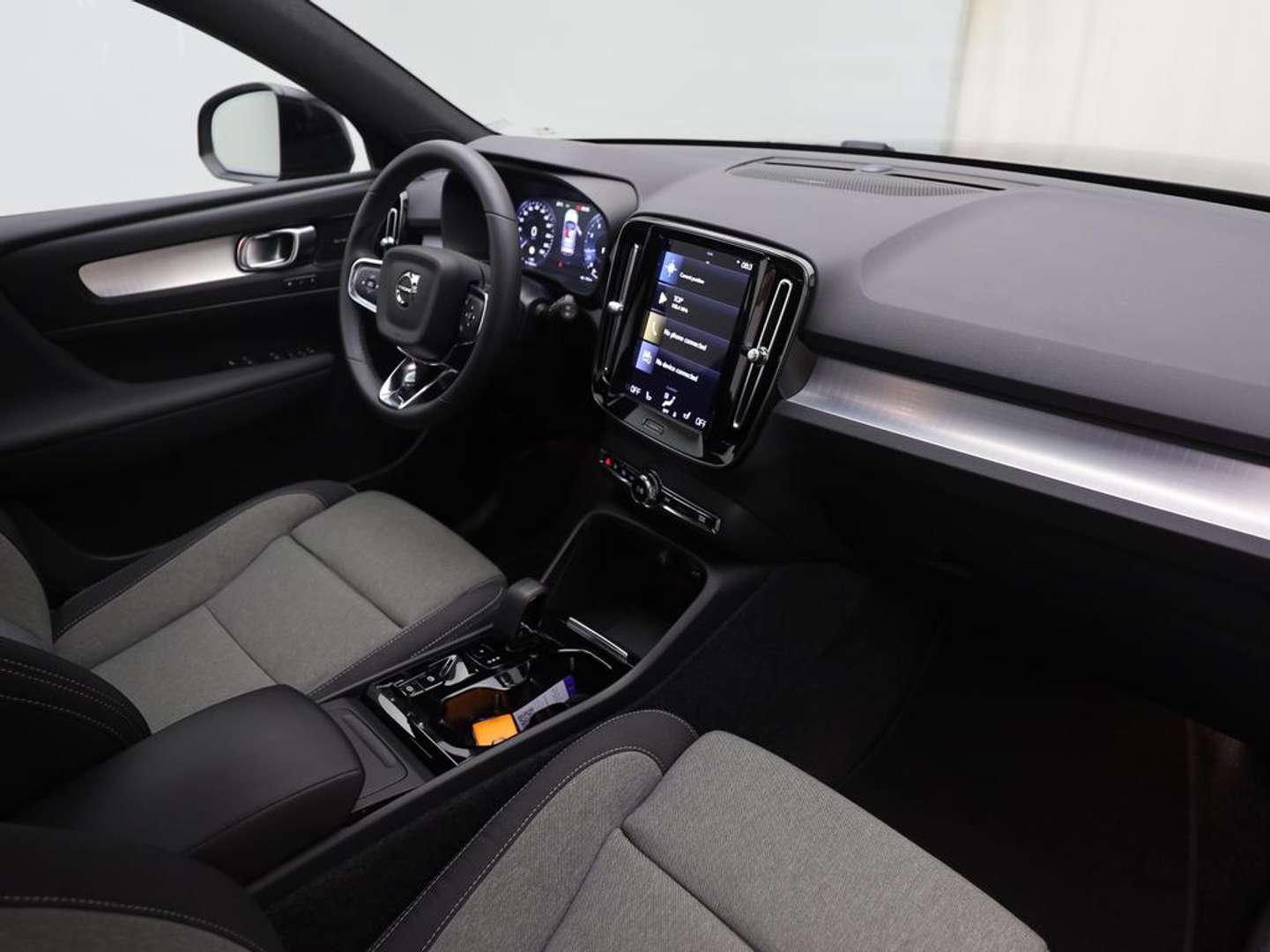 Volvo XC40 T2 Plus - 2024 - Joinsteer - #2
