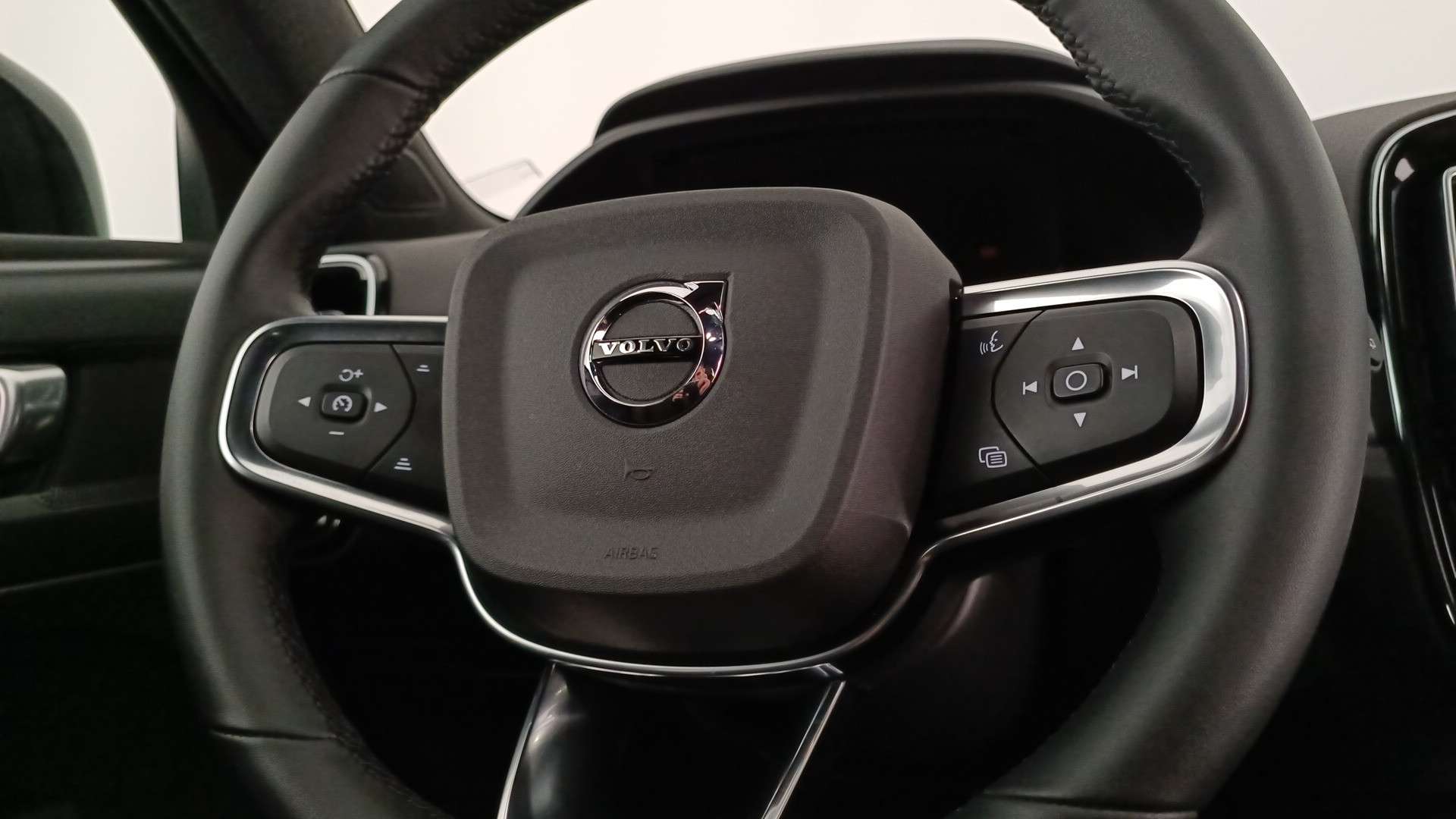 Volvo XC40 Recharge Core - 2022 - Joinsteer - #12