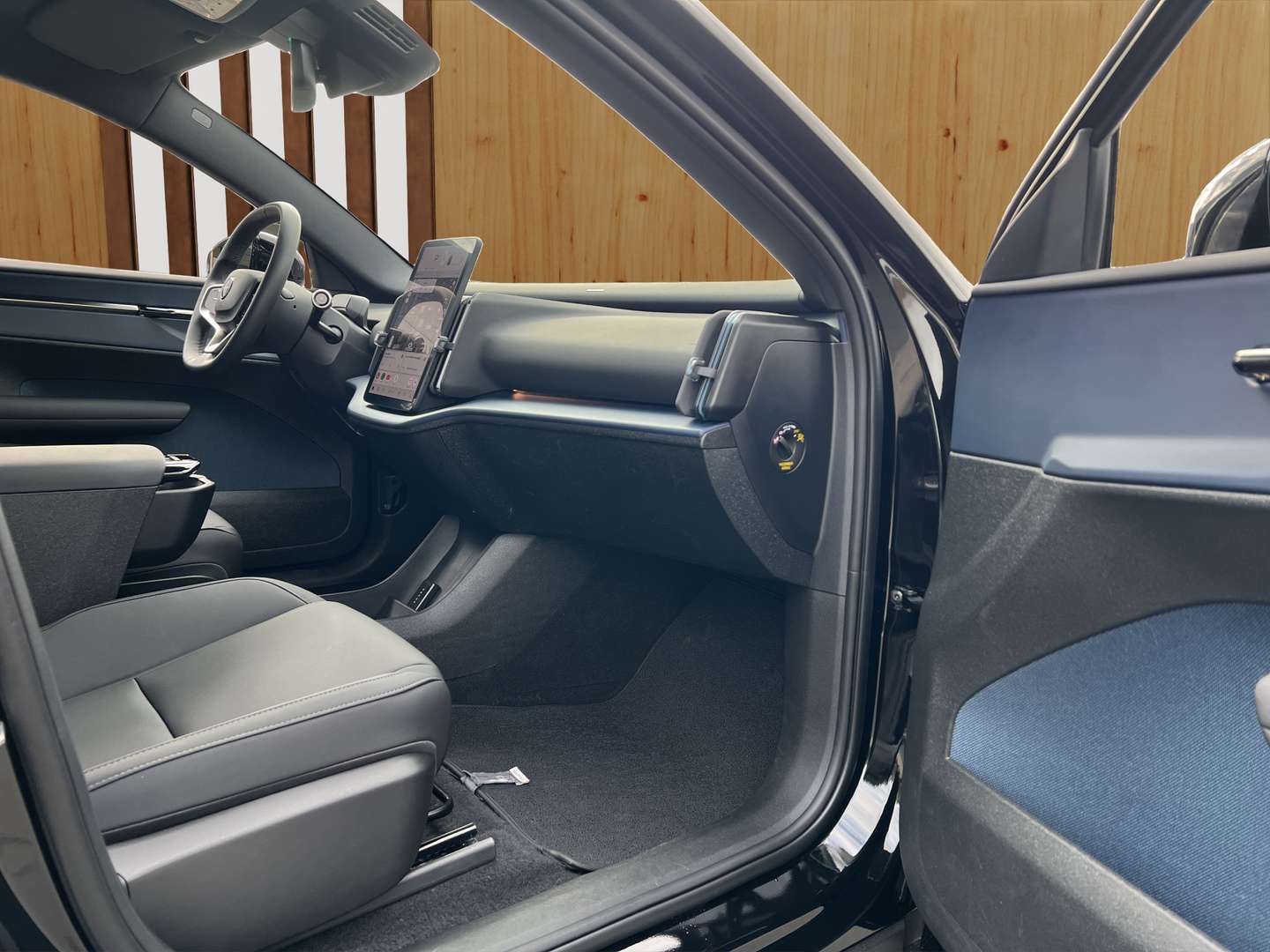 Volvo EX30 Recharge Plus - 2025 - Joinsteer - #16