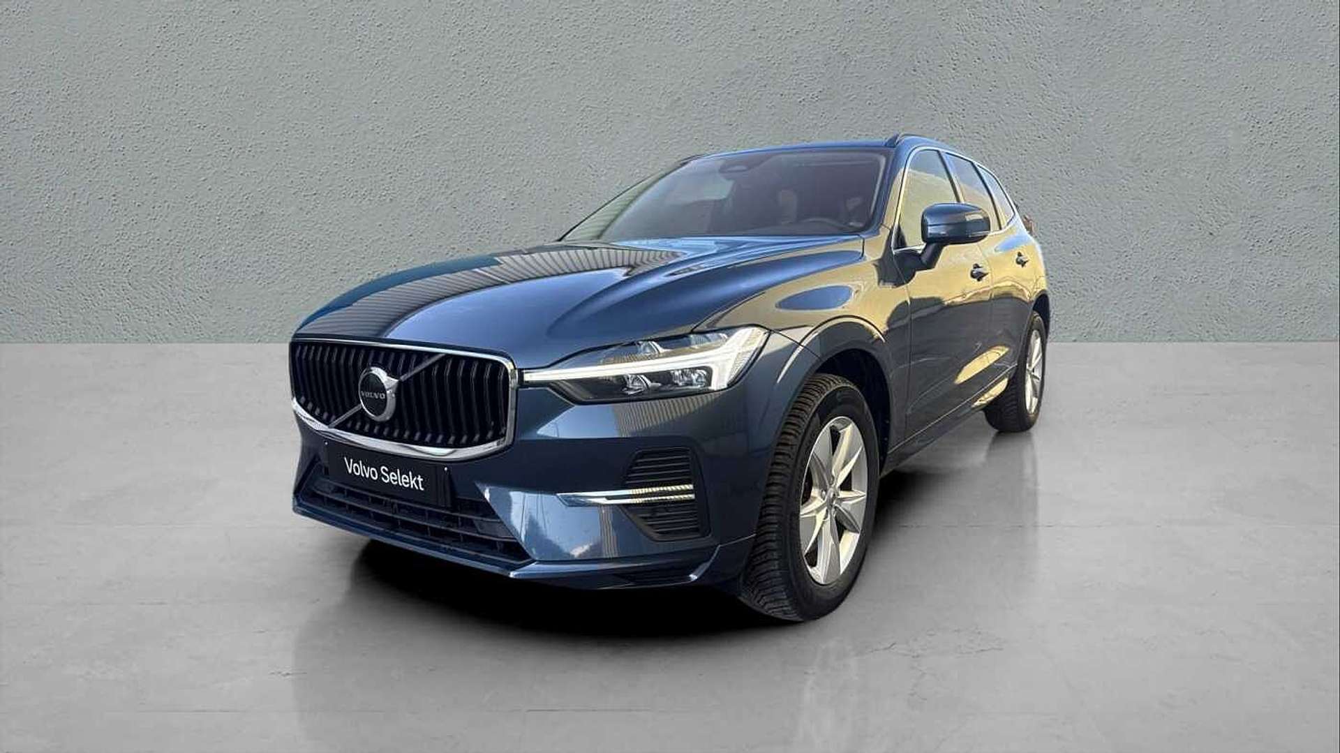 Volvo XC60 B4 Core - 2023 - Joinsteer - #1