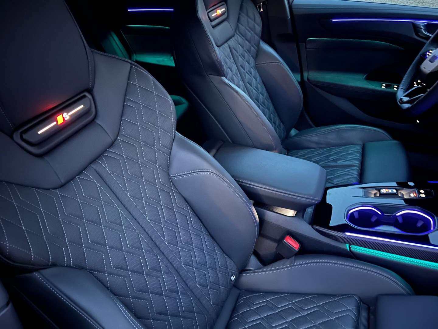 Audi A6 S Line Edition One Tech Pro 3.0 TFSI - 2025 - Joinsteer - #3