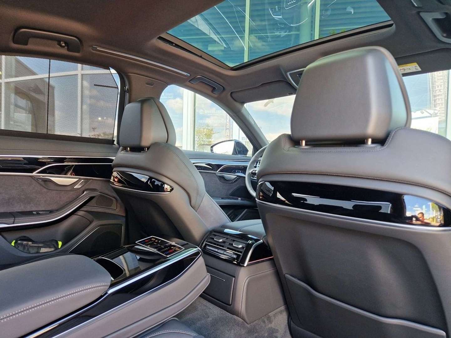 Audi A8 S Line 60 TFSI E - 2025 - Joinsteer - #26