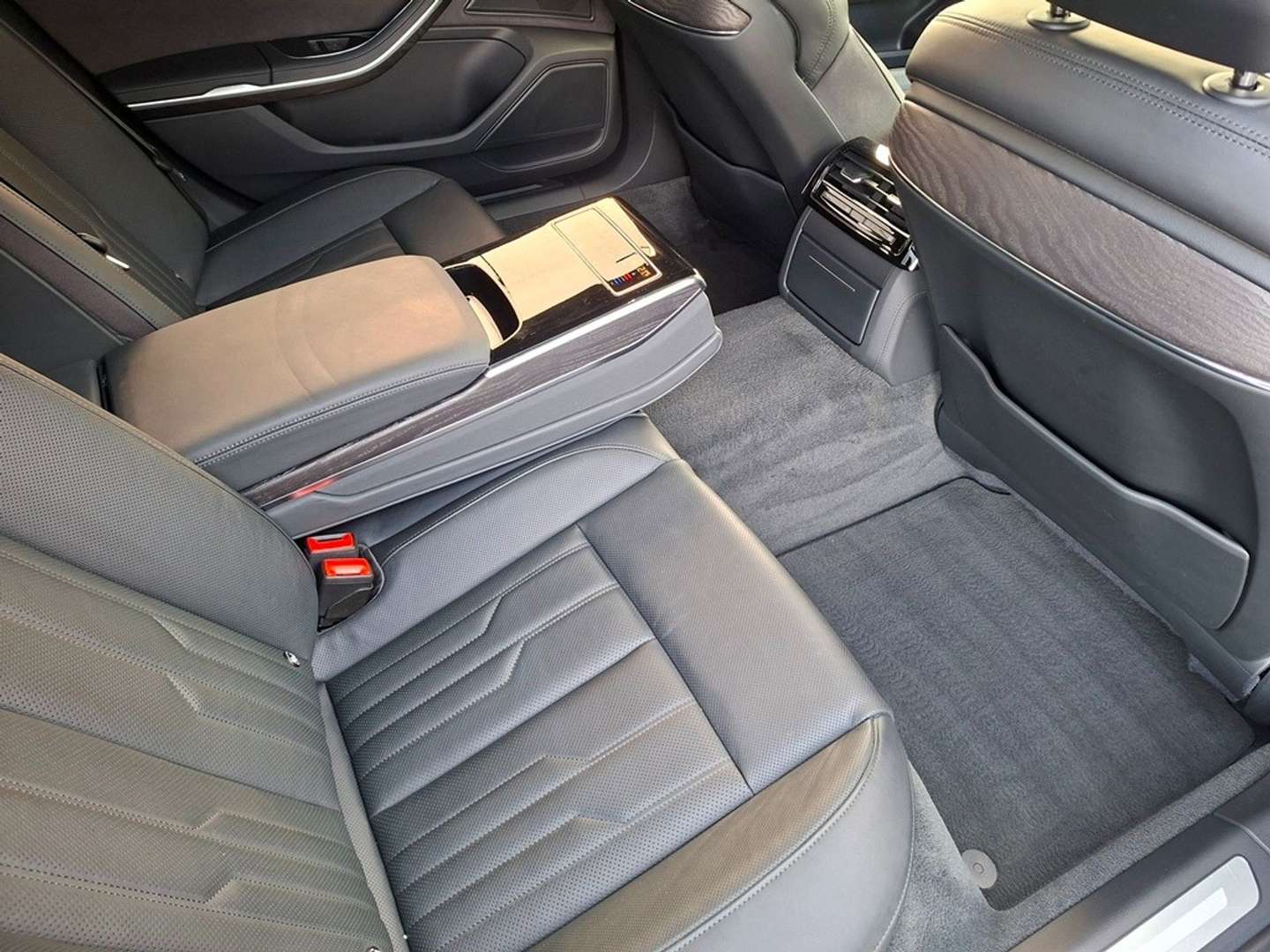 Audi A8 60 TFSI E - 2025 - Joinsteer - #23