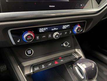 Audi Q3 45 TFSIe — photo 12