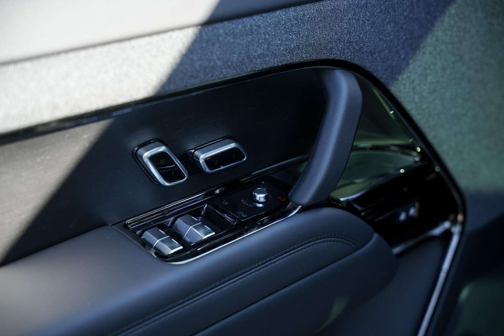 Land Rover Range Rover Sport Dynamic SE P460e AWD - 2026 - Joinsteer - #12