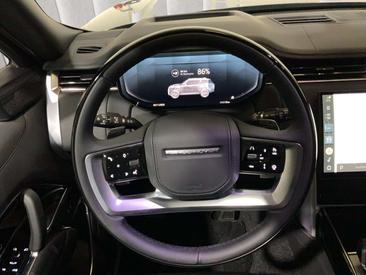 Land Rover Range Rover Autobiography P550e — photo 13