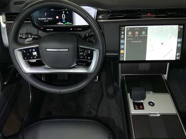 Land Rover Range Rover Autobiography P550e — photo 11