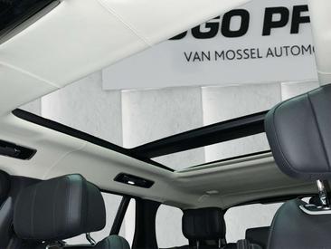 Land Rover Range Rover Autobiography P550e — photo 16