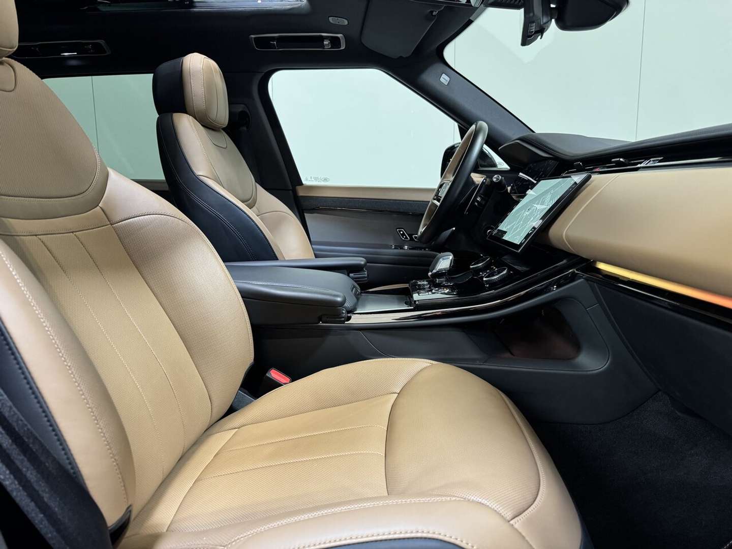 Land Rover Range Rover Sport Dynamic SE - Pano - Topstaat! 1Ste Eig! P440e - 2023 - Joinsteer - #4