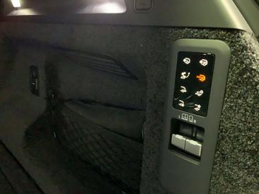 Land Rover Range Rover Autobiography P550e — photo 19