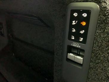 Land Rover Range Rover Autobiography P550e — photo 17