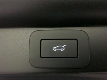 Land Rover Range Rover Autobiography P550e — photo 20