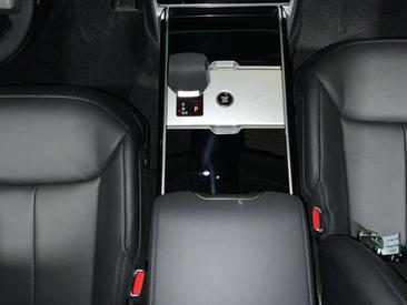 Land Rover Range Rover Autobiography P550e — photo 14