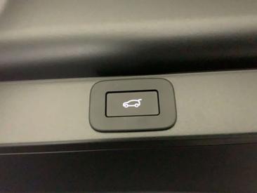 Land Rover Range Rover Autobiography P550e — photo 20