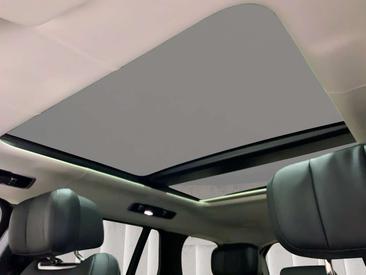 Land Rover Range Rover Autobiography P550e — photo 16