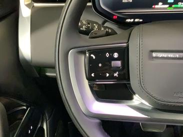 Land Rover Range Rover Autobiography P550e — photo 19