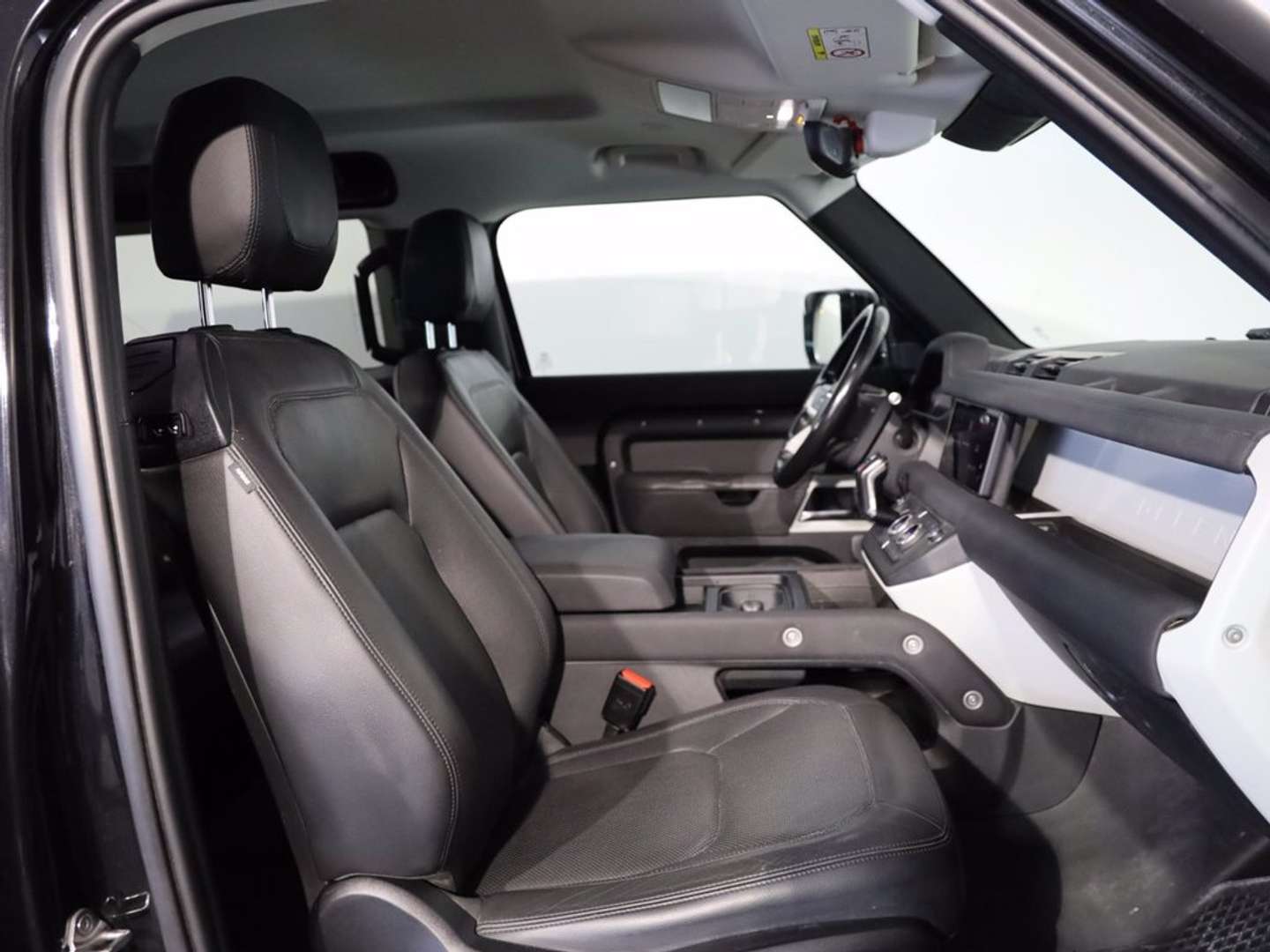 Land Rover Defender 90 X-dynamic Se Awd 3.0d I6 Mhev 200cv Auto - 2023 - Joinsteer - #7