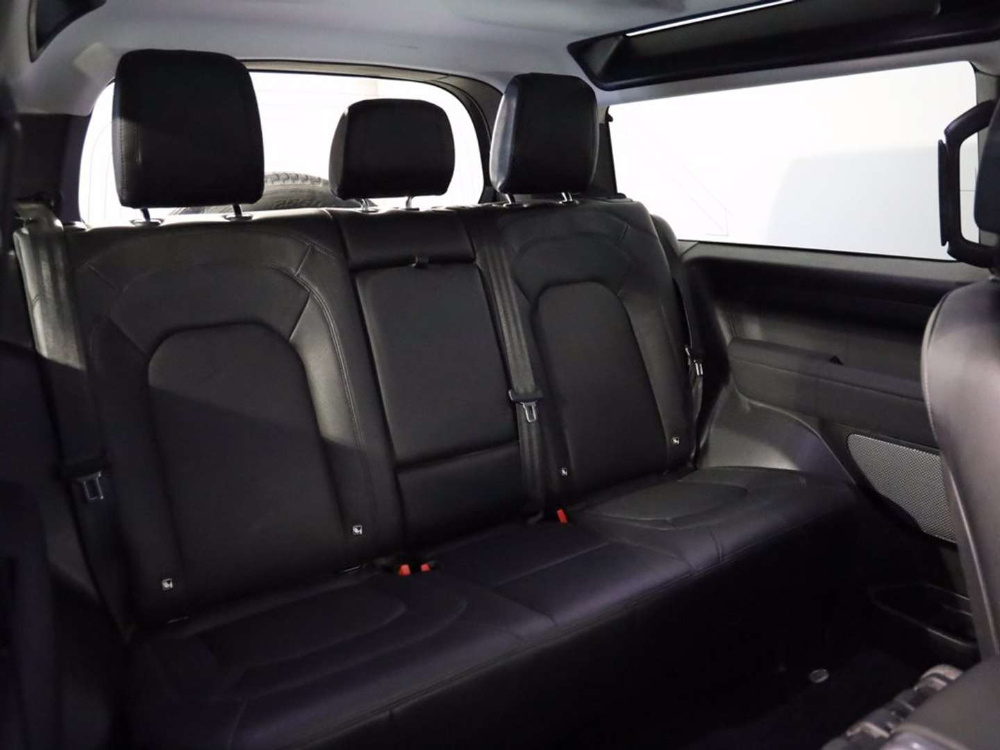 Land Rover Defender 90 X-dynamic Se Awd 3.0d I6 Mhev 200cv Auto - 2023 - Joinsteer - #8