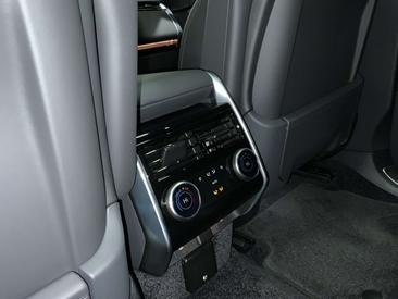 Land Rover Range Rover Autobiography P550e — photo 25